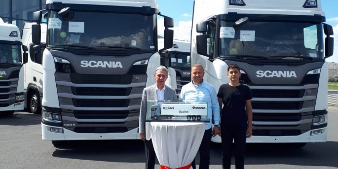 Blok Bims firması filosuna 10 adet Scania çekici dahil etti.