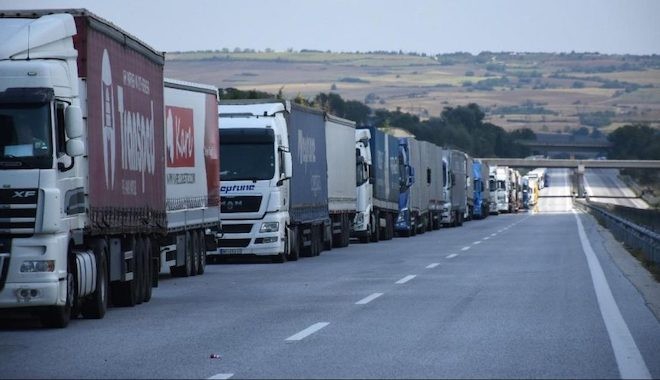 İran-Türkmenistan güzergâhı kapandı. Türk karayolu lojistik sektörü, alternatif olarak Rusya-Kazakistan güzergahına yöneldi. Fakat....