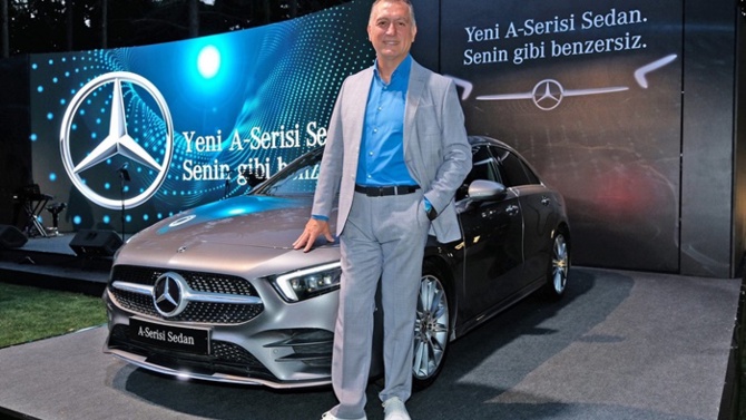 Mercedes Benz’den ilk kompakt sedan