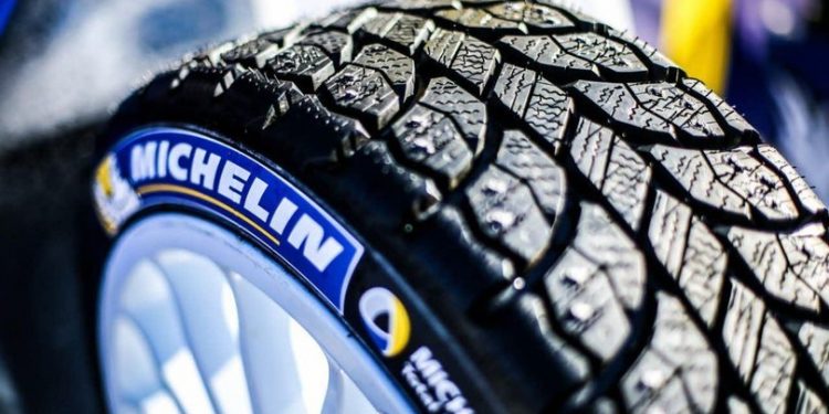 Michelin, 10 üretim tesisinde maske üretmeye başladı