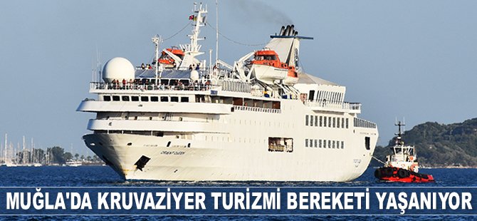 ‘Orient Queen’ isimli kruvaziyer gemisi, Marmaris’e geldi