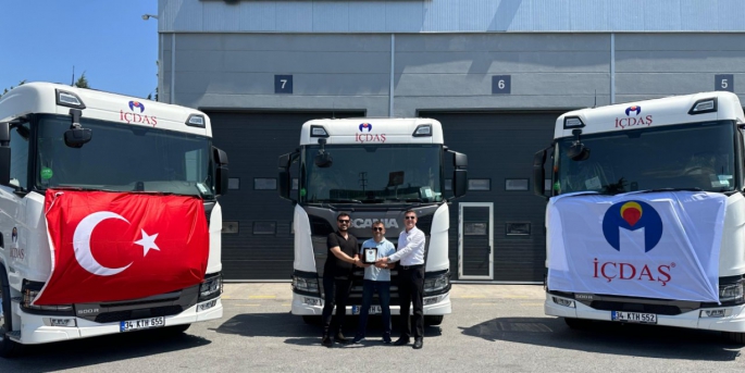 Scania, İçdaş Çelik Enerji Tersane ve Ulaşım Sanayi A.Ş.'ye 10 adet Scania R500 A4x2NA Super Çekici teslim etti.